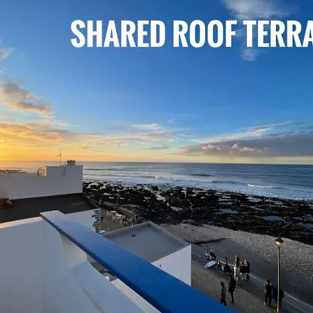 Weybeach4 -sea Frontline,plaza View,little Terrace Apartment