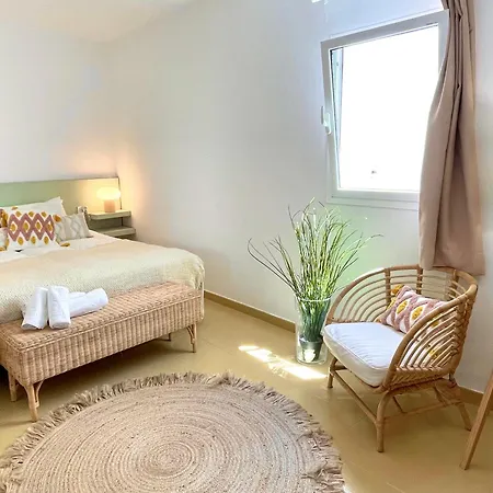 Weybeach4 -sea Frontline,plaza View,little Terrace Apartment *